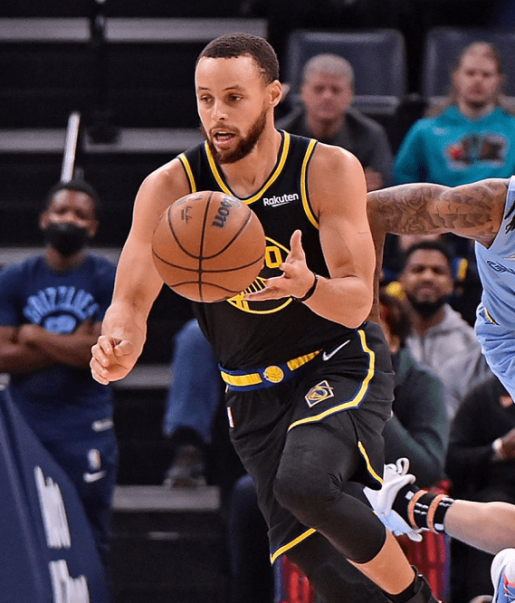 开云中国-爆冷引发热议！，穆古鲁扎在快船比赛中险胜引发球迷热议-开云中国